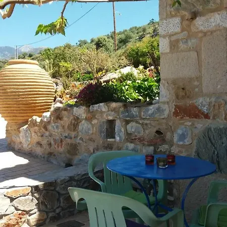 Апартаменты Pogonitsa Kotronion (West Mani)